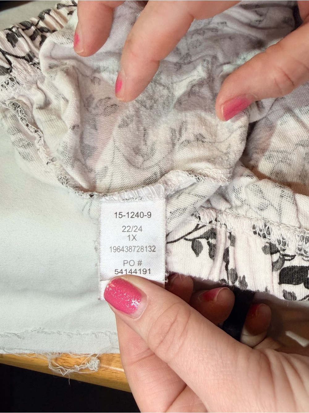 Woman floral pajamas or lounge pants - Picture 9 of 9
